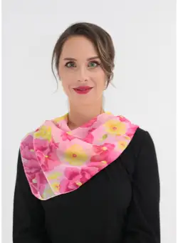 Esarfa patrata cu flori roz si galbene din matase