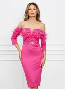 Rochie Amalia fucsia cu pene si perle la bust
