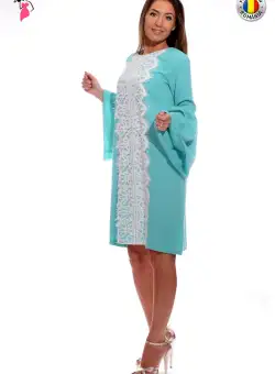 Rochie eleganta cu croi lejer si maneci clopot