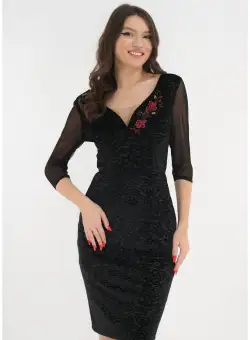 Rochie eleganta din catifea neagra cu broderie bordo