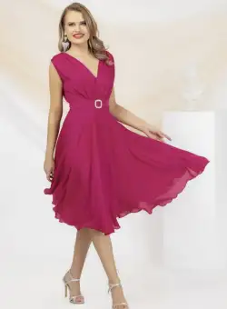 Rochie eleganta fucsia din voal cu croiala clos