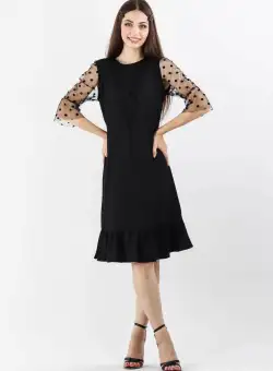 Rochie eleganta neagra cu croi in A si maneci din tull cu buline