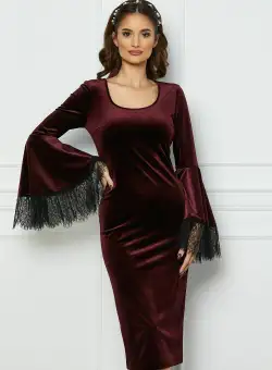 Rochie LaDonna bordo din catifea cu maneci clopot