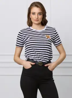 Tricou cu dungi negre si iepuras brodat