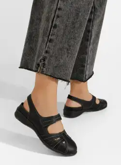 Balerini cu bareta Anicia negri