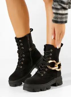 Bocanci dama negri Lornessa