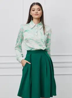 Camasa MBG ivory cu imprimeuri turcoaz si nasturi la bust