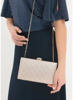 Clutch bej cu model discret