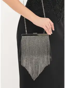 Clutch negru cu franjuri din strasuri