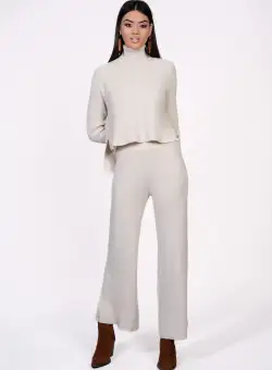 Compleu Ramona ivory din tricot cu bluza si pantaloni