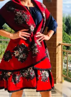 Costum din lana Anisoara