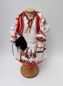 Costum national fetite - Mira 2