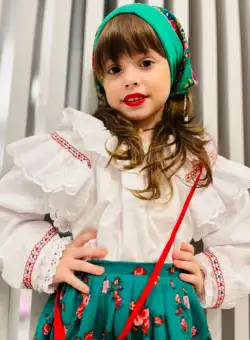 Costum Traditional Fetite Mariuca