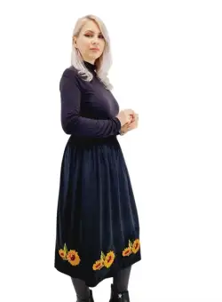 Fusta din catifea cu motive traditionale 13