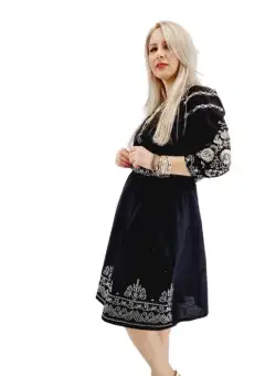 Fusta neagra cu broderie Xenia 3