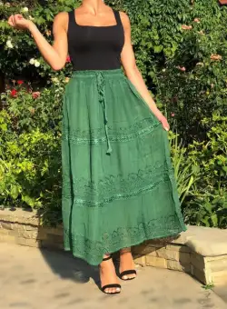 Fusta Stilizata cu broderie Iuliana 3