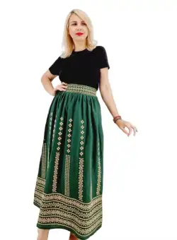 Fusta traditionala cu broderie Lavinia