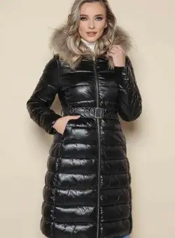 Geaca dama neagra matlasata cu lungimea medie si blana naturala la gluga