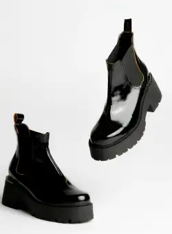 Ghete Ruanda Piele Lucioasa cu Detaliu Metalic la Talpa