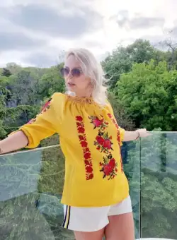 Ie Traditionala Cezara 10