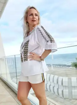 Ie Traditionala Dariana 3