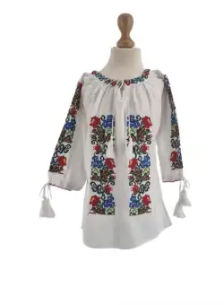 Ie traditionala fetite Leila 3