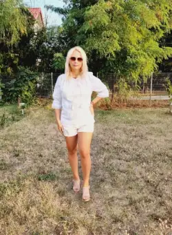 Ie Traditionala Ileana 15