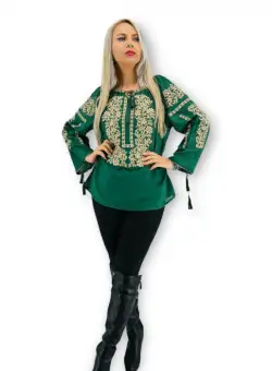 Ie Traditionala Larisa