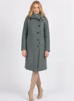 Palton LaDonna de lungime medie confectionat din stofa buclata cu buzunare laterale si inchidere cu nasturi