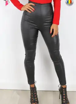 Pantaloni dama negri din piele ecologica