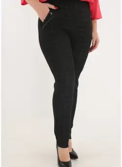 Pantaloni negri flausati cu patrate discrete imprimate si glitter