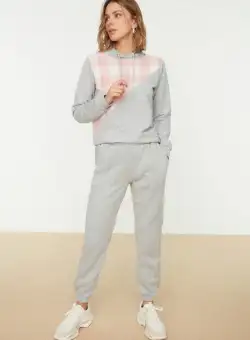 Pantaloni trening dama Limitless gri