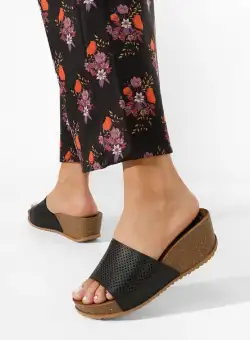 Papuci cu platforma Josie negri