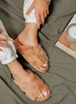 Papuci de casa pufosi camel Lightness