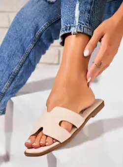 Papuci/Slapi Bej din Piele Ecologica Intoarsa Navira