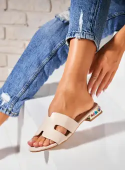 Papuci/Slapi Bej din Piele Ecologica Lyrika