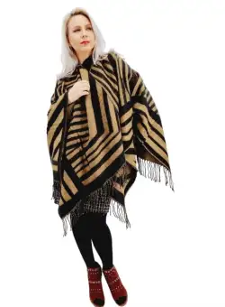 Poncho dama in dungi crem si negru