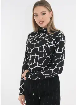 Pulover din vascoza neagra cu print abstract alb