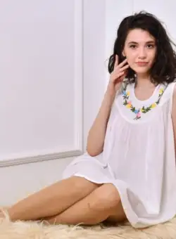 Rochie alba brodata Anto