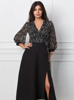 Rochie Bella neagra cu imprimeu la bust si crepeu pe fusta