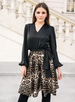 Rochie Dy Fashion neagra cu animal print maro pe fusta si cordon in talie