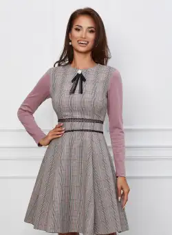 Rochie Dy Fashion roz cu carouri gri