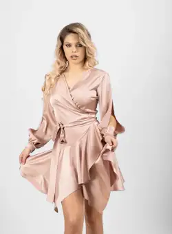Rochie eleganta bej asimetrica in clos cu cordon reglabil si aspect petrecut