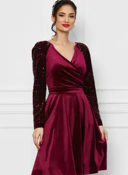 Rochie Ella Collection Sandi magenta din catifea cu paiete pe maneci