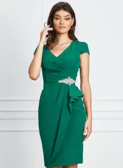 Rochie MBG verde cu volanas si accesoriu stralucitor in talie