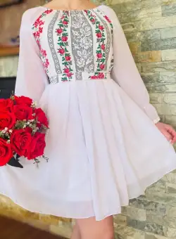 Rochie stilizata cu motive traditionale Elina 3