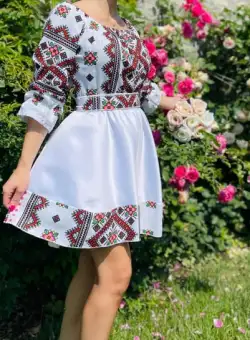 Rochie Traditionala stilizata cu Laura 13