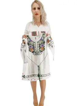 Rochita Traditionala Leila 3