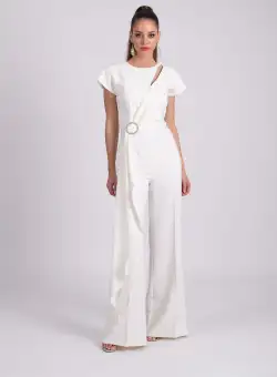 Salopeta eleganta alba cu pantalon evazat