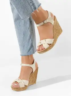 Sandale cu platforma Salvi bej